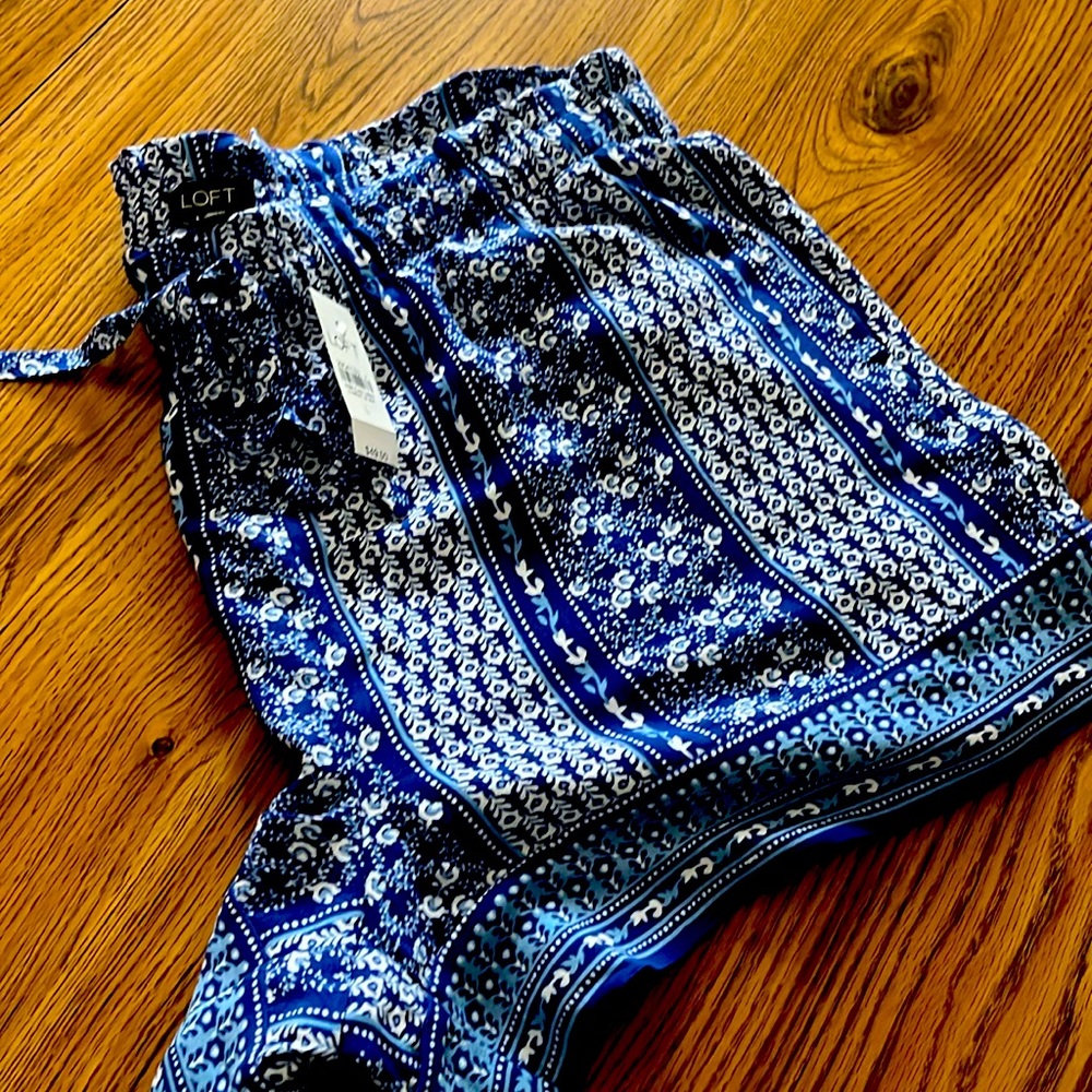 LOFT shorts.  Size Large. NEW